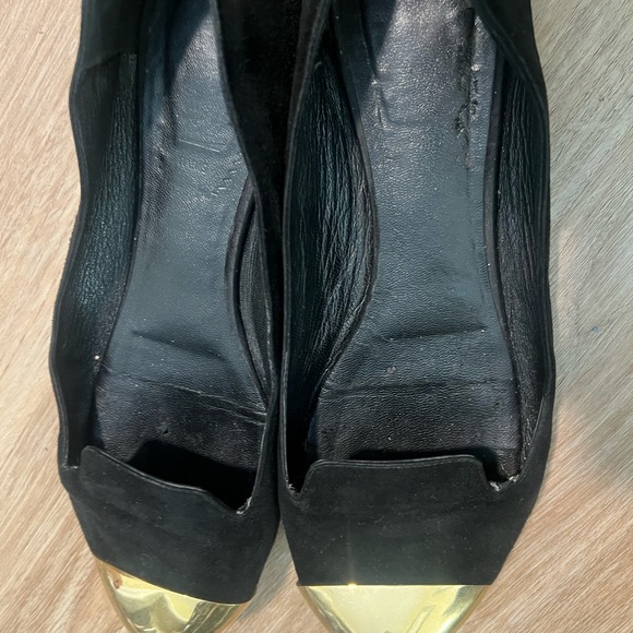 VINTAGE YSL EVELYN BLACK SUEDE GOLD TOE CAP FLATS SIZE 6.5 VERY WORN. - Picture 3 of 12